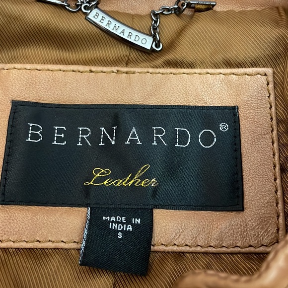 EUC - Bernardo Tan 100% Leather Women's Zip Front Racer Jacket Size Small - Picture 11 of 17